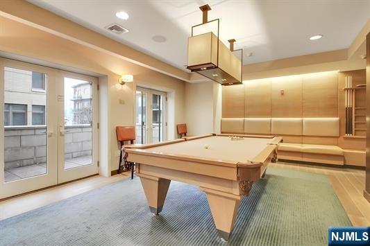 250 Henley Place #210 — photo 45