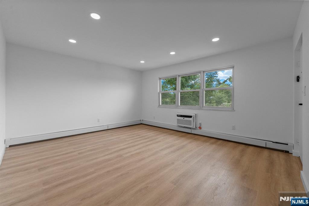 313 Grantwood Boulevard 6 - Photo 4