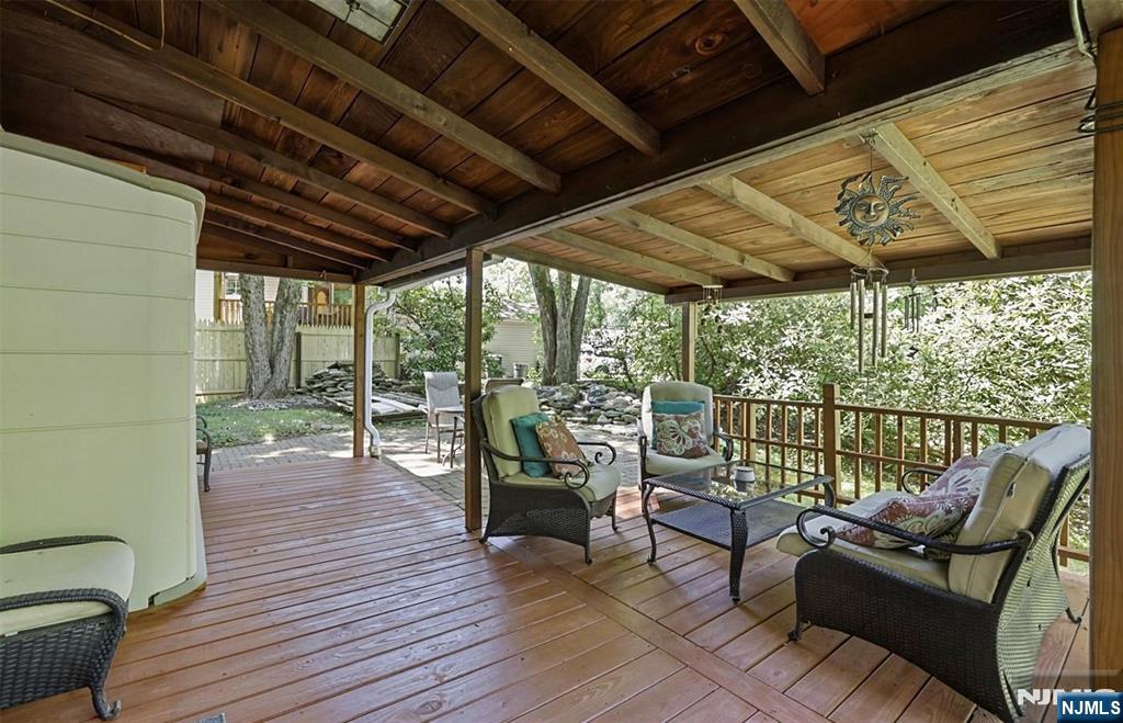 3rd image of 9 Juniper Trl, Kinnelon Borough, NJ 07405 | MLS# 26021627