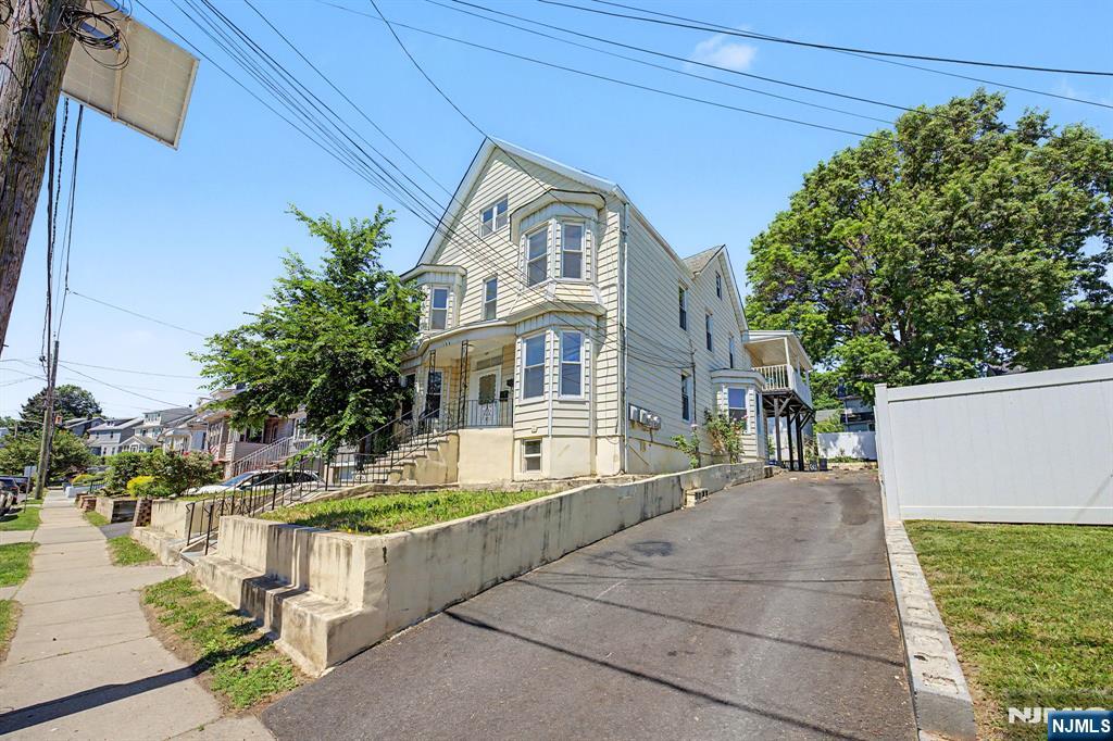 133 Mount Prospect Avenue - Photo 2