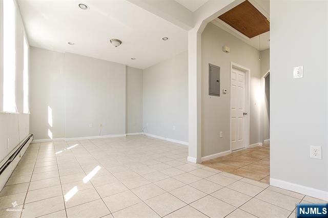 1320 44th Street - Photo 3