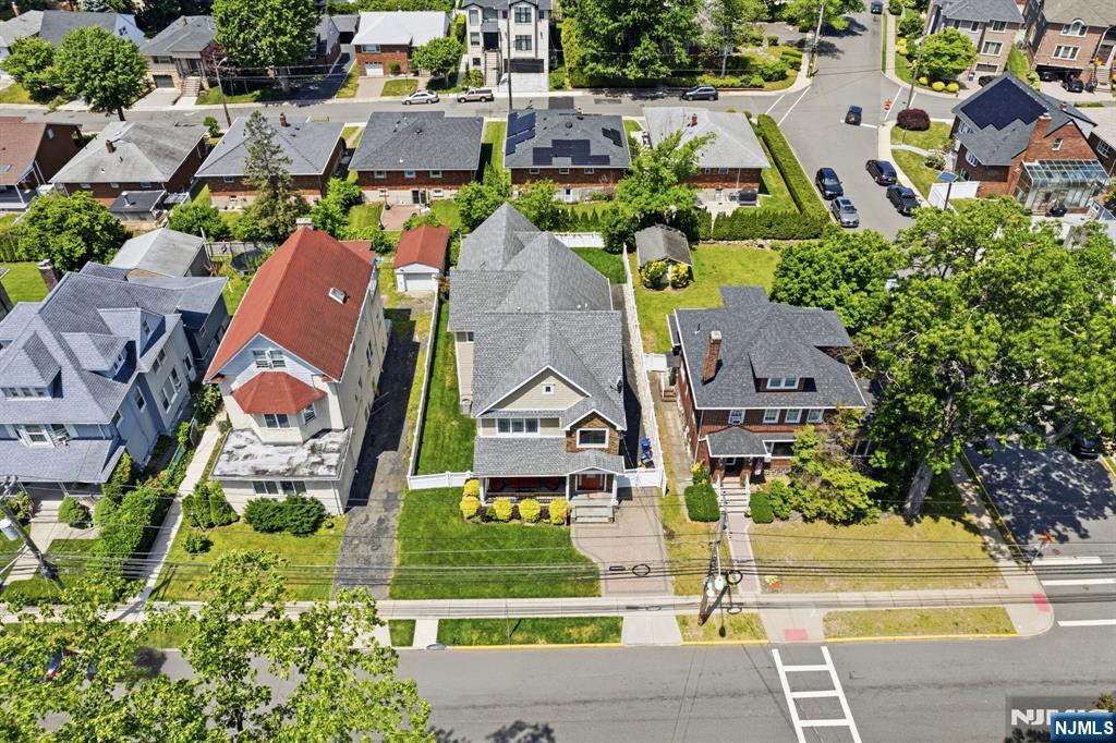 1077 Anderson, Fort Lee, NJ 07024
