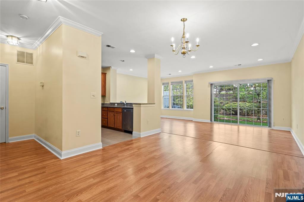 260 Riverwalk Way - Photo 4