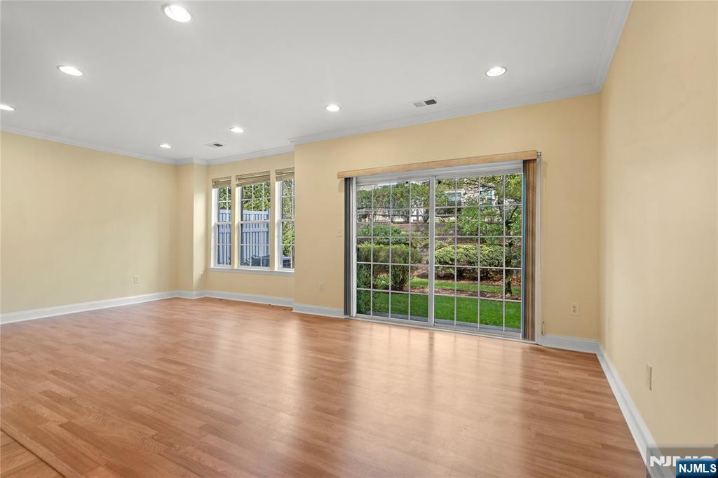 260 Riverwalk Way - Photo 5