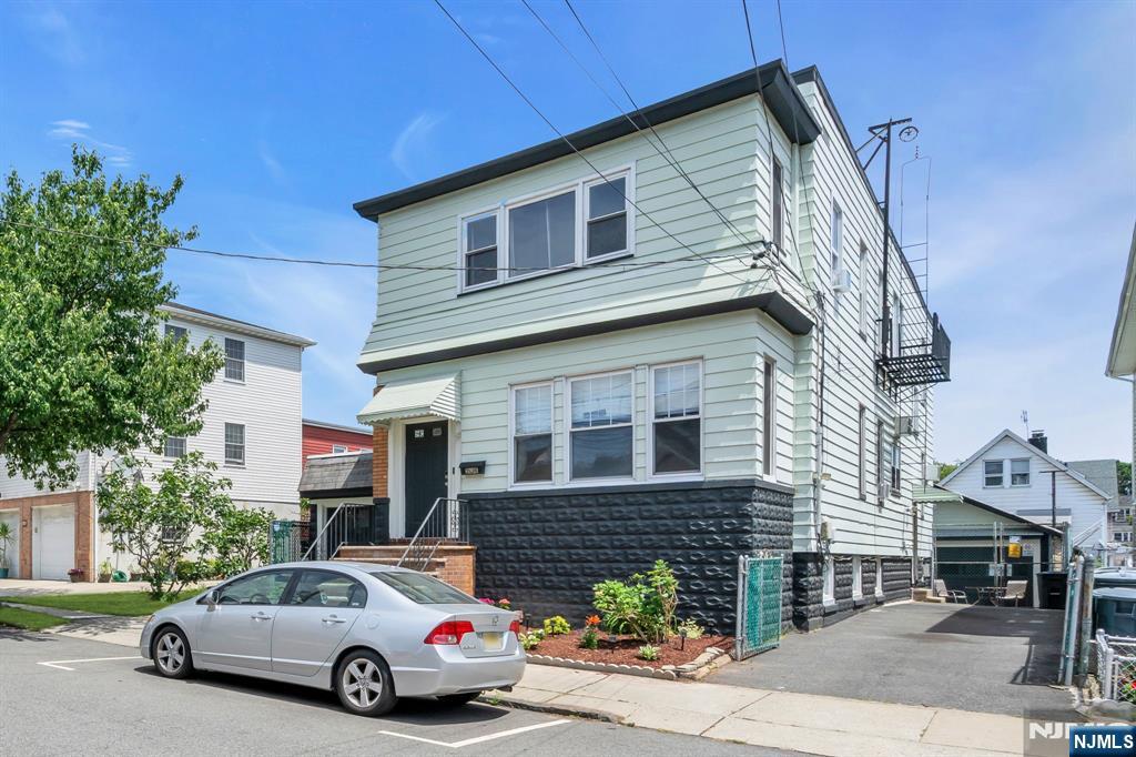 206 Highland Avenue 1 - Photo 2