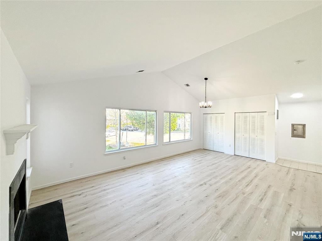 135 Falcon Ridge Way - Photo 4