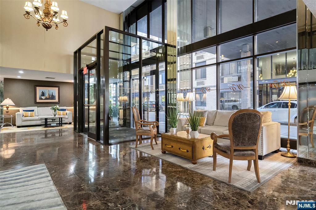 326 Prospect Avenue 5G - Photo 4