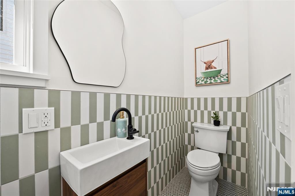 55 Reservoir Avenue — photo 17