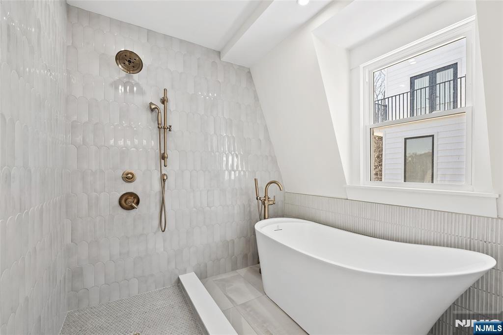 55 Reservoir Avenue — photo 19