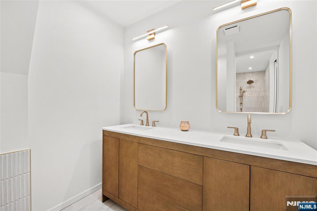 55 Reservoir Avenue — photo 20