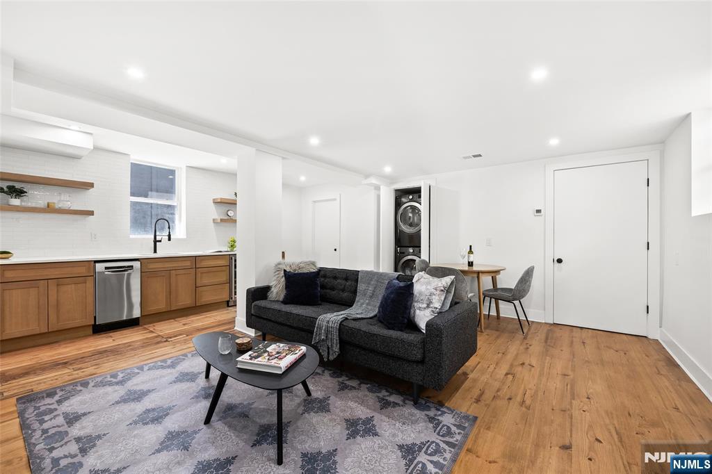 55 Reservoir Avenue — photo 30