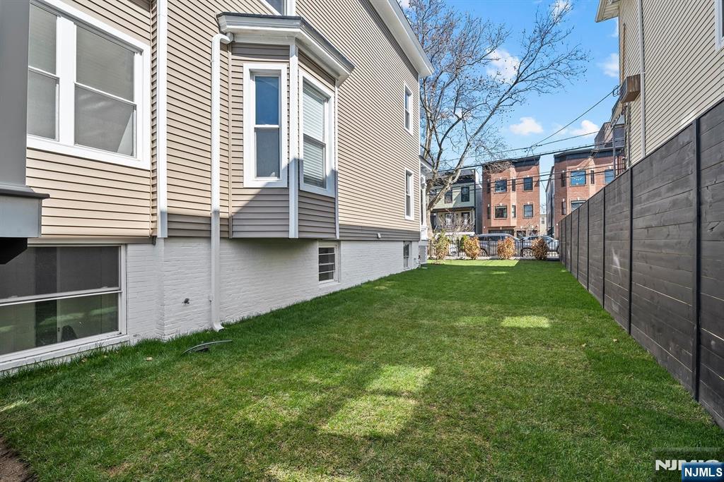55 Reservoir Avenue — photo 38