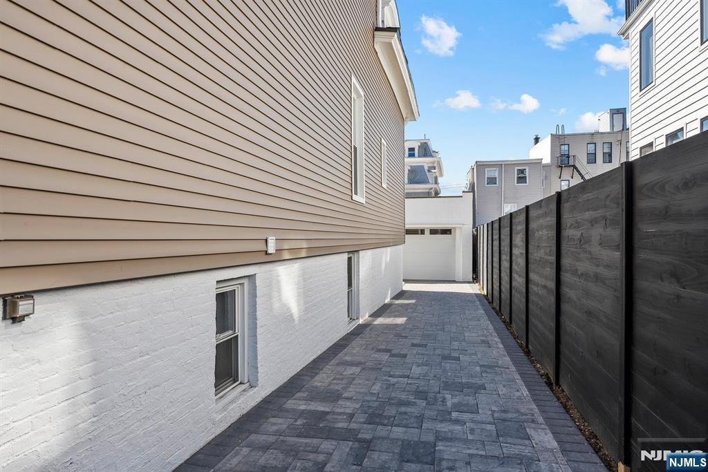 55 Reservoir Avenue — photo 39