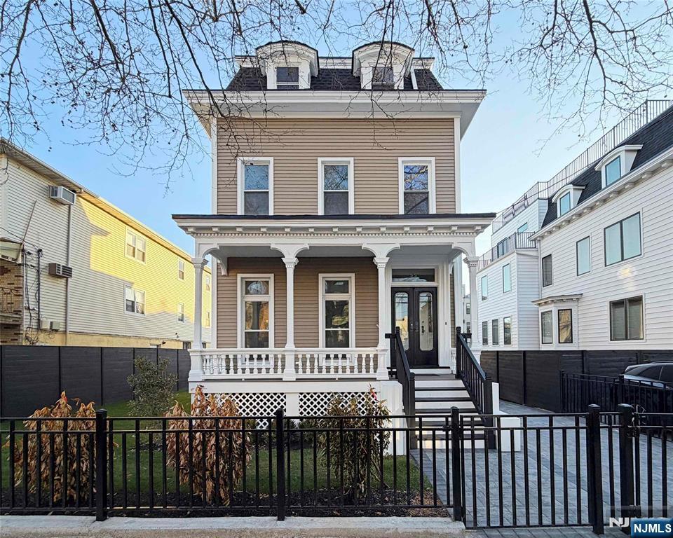 55 Reservoir Avenue — photo 42