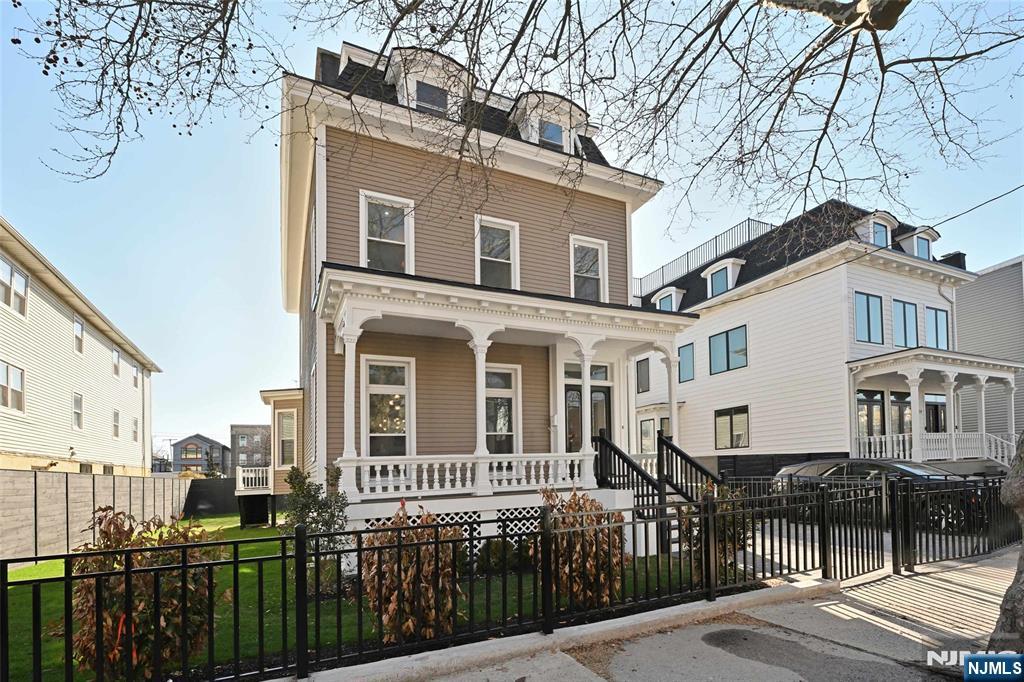 55 Reservoir Avenue — photo 43
