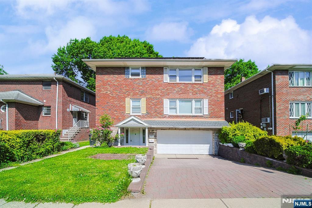 1227 Inwood Terrace 1F &amp; GF - Photo 1