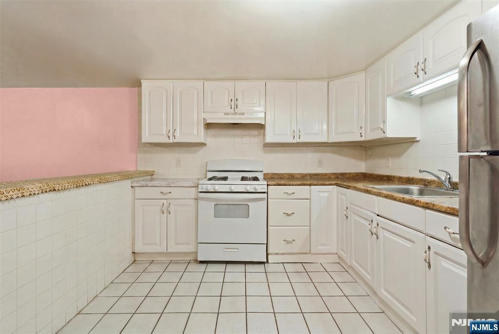 6112 Washington Street - Photo 5