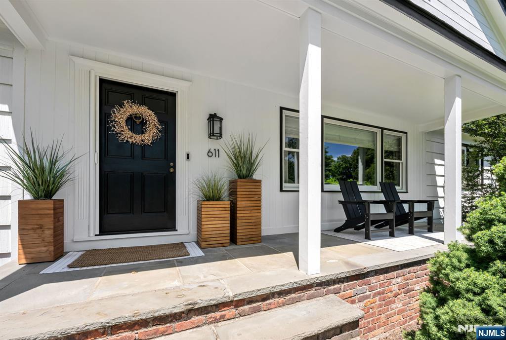611 Wishing Well Road - Photo 4