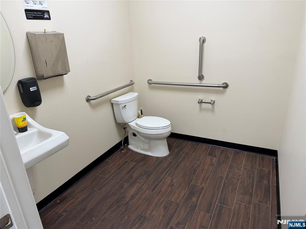 184 Godwin - Photo 4