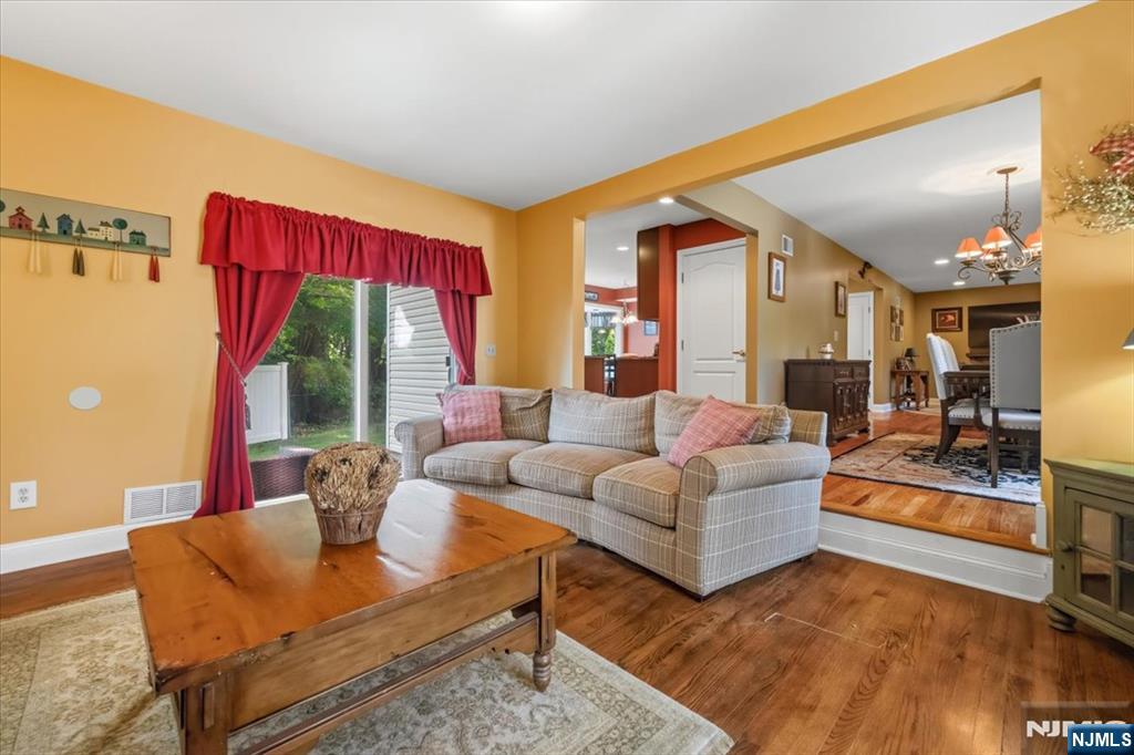 583 Brookside Avenue - Photo 5