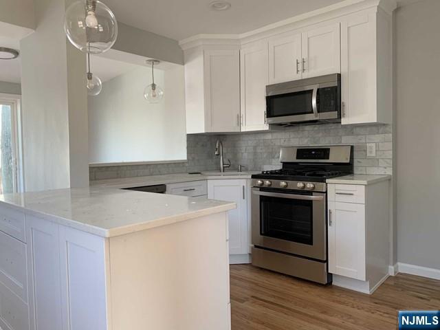 121 Longview - Photo 2