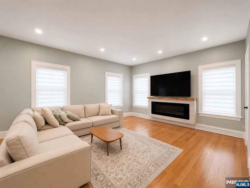 254 Midland Avenue - Photo 4