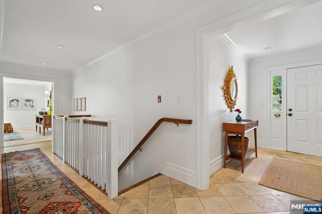 658 Ridgewood Road C0001 - Photo 3