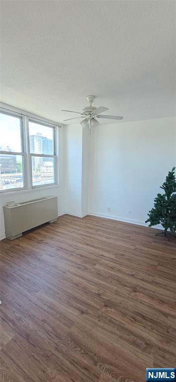 201 Bridge Plaza 7B - Photo 5