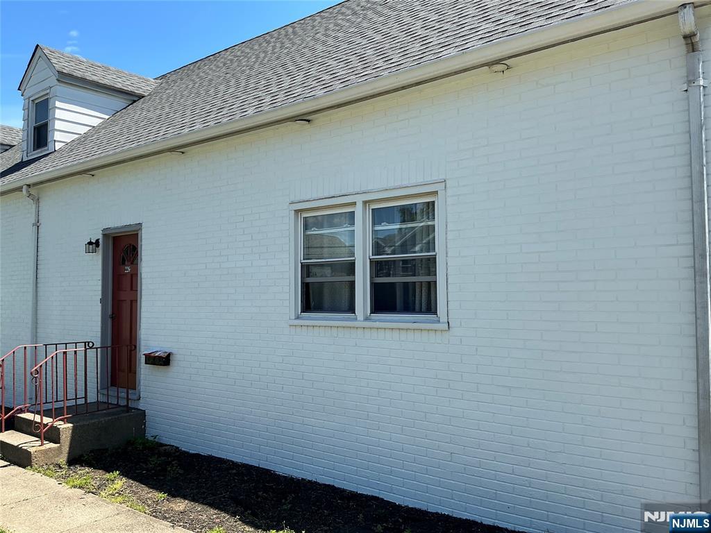 226 Livingston Street - Photo 1