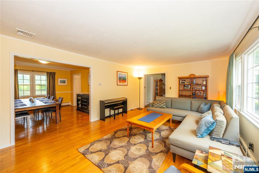 32 Natalie Drive - Photo 4