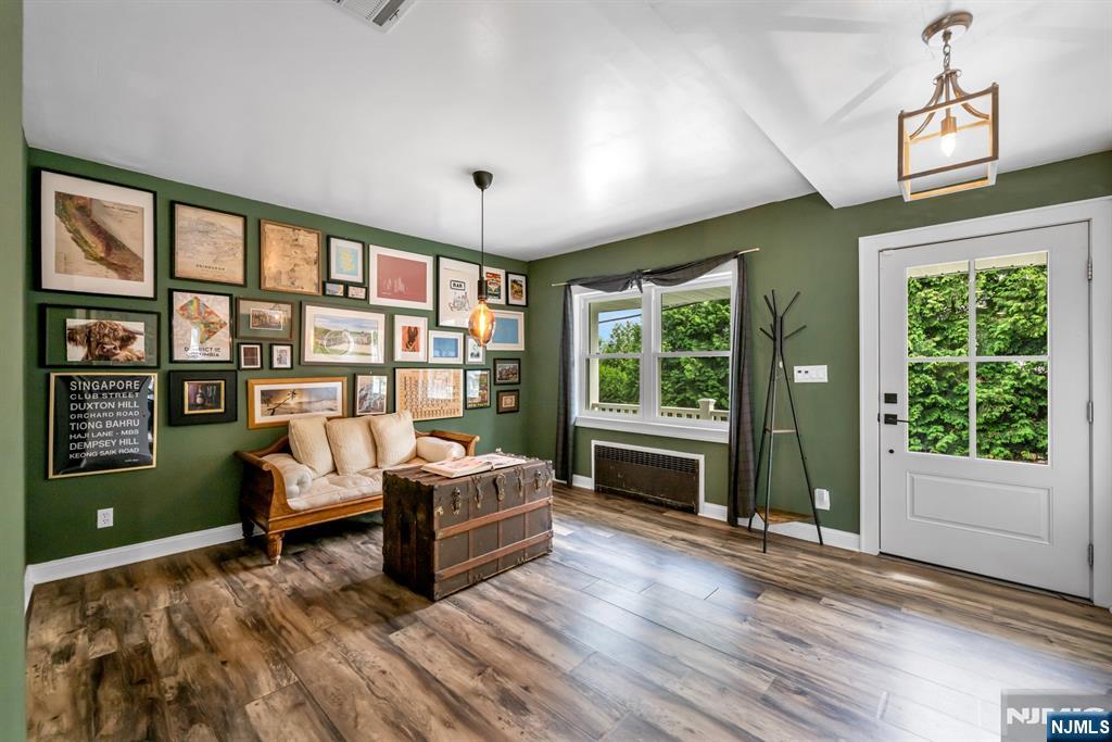 38 Hillside Avenue — photo 3