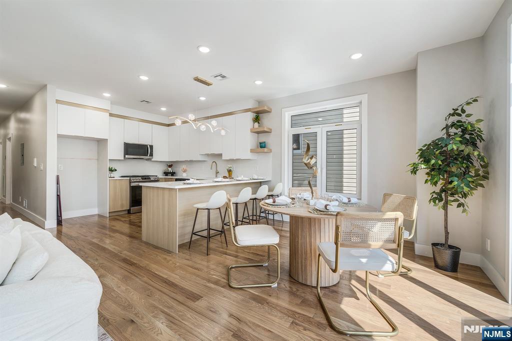 393 Myrtle Avenue - Photo 3