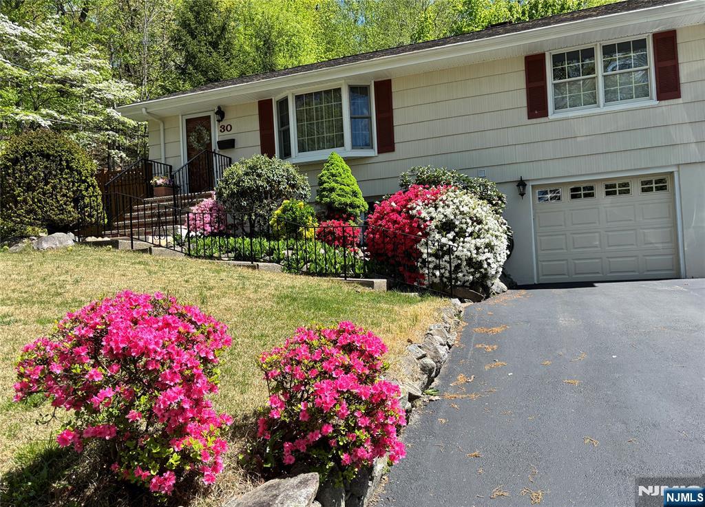 30 Knolls - Photo 2