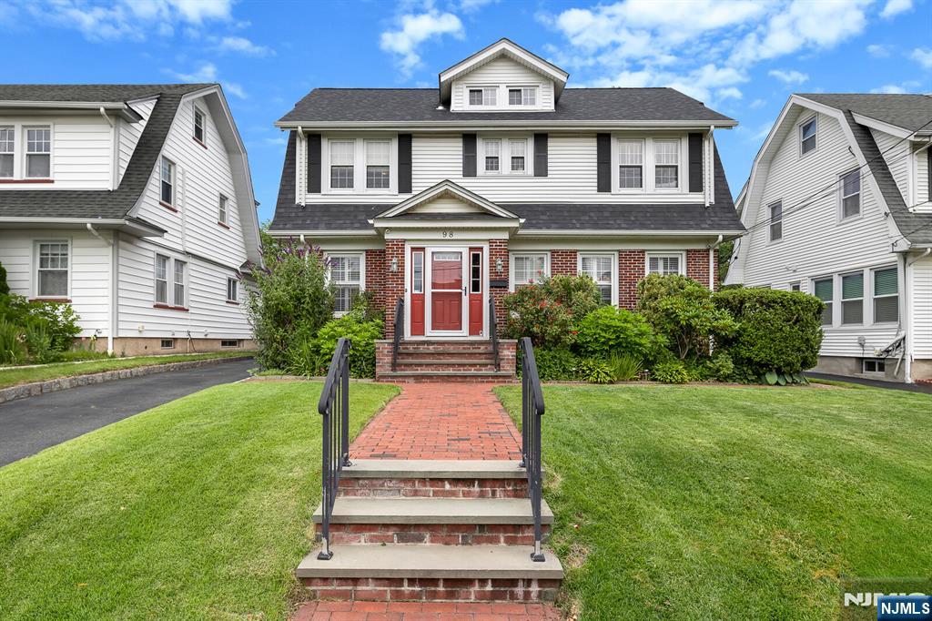 98 Maple Street - Photo 3
