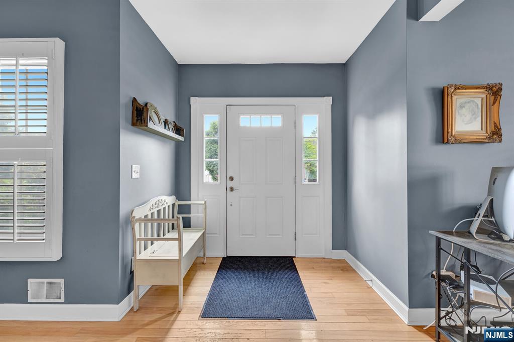 98 Maple Street - Photo 5