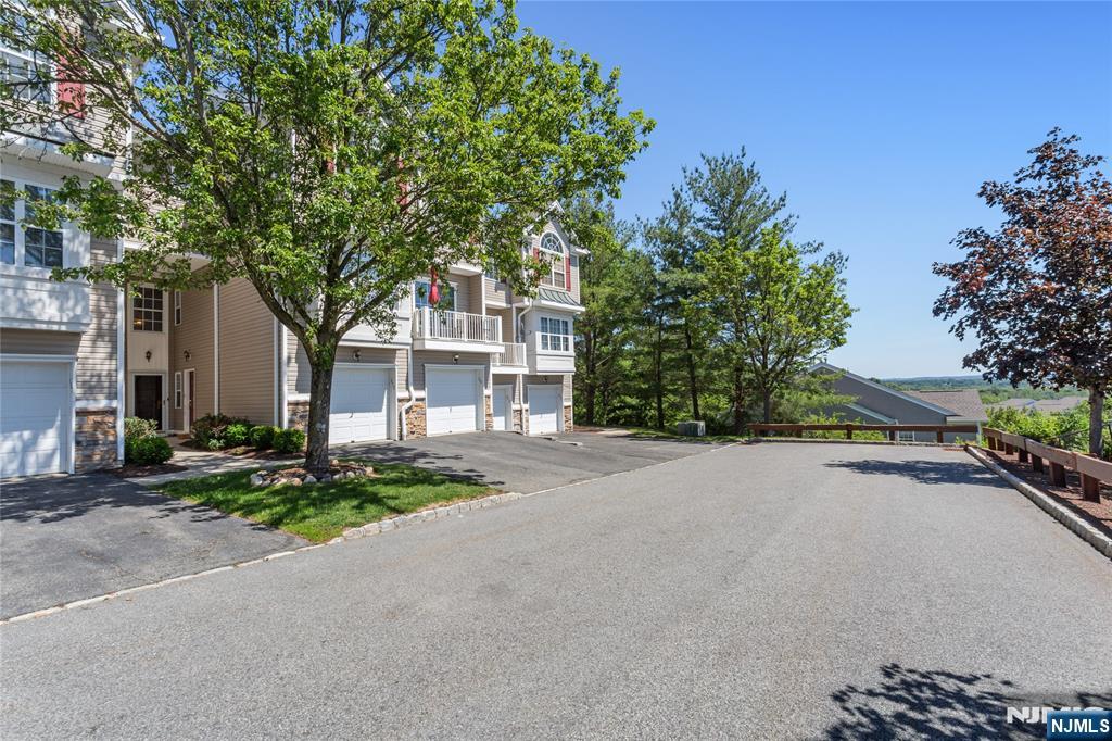 169 Vista Terrace 1609 - Photo 4