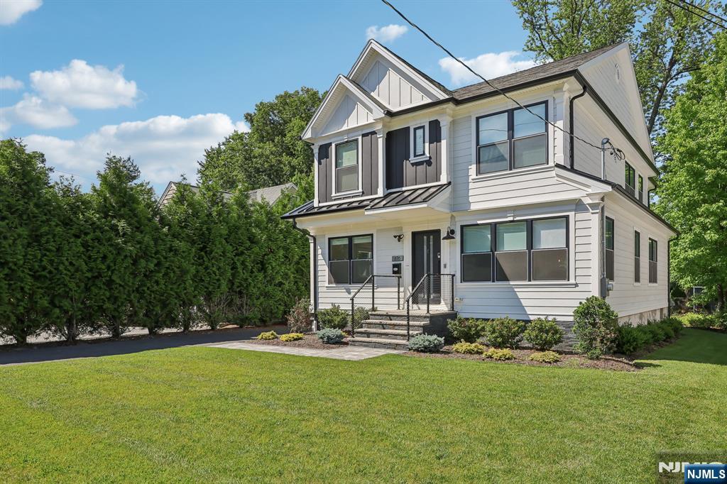 676 Ridgewood Avenue - Photo 1