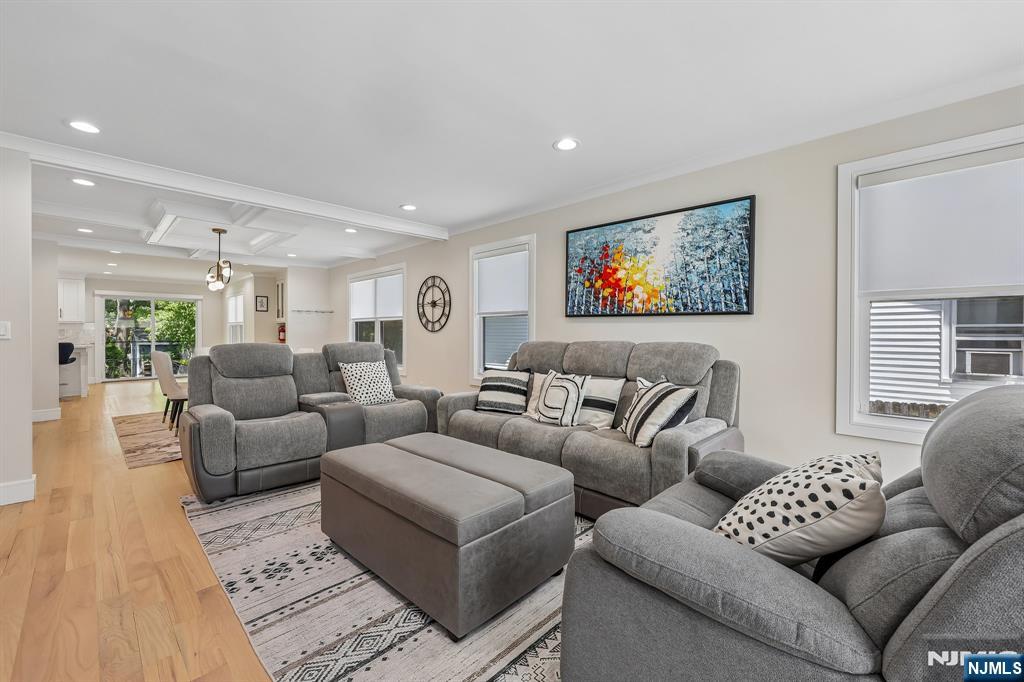 676 Ridgewood Avenue - Photo 4
