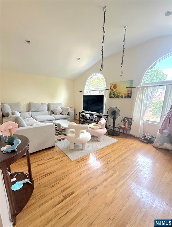 211 Columbus Avenue 2nd/F - Photo 3