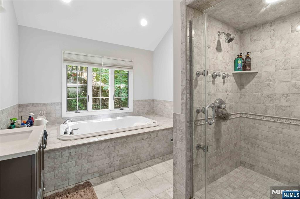 913 High Mountain Road — photo 24