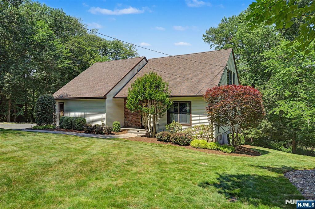 829 Ramapo Valley Road - Photo 1