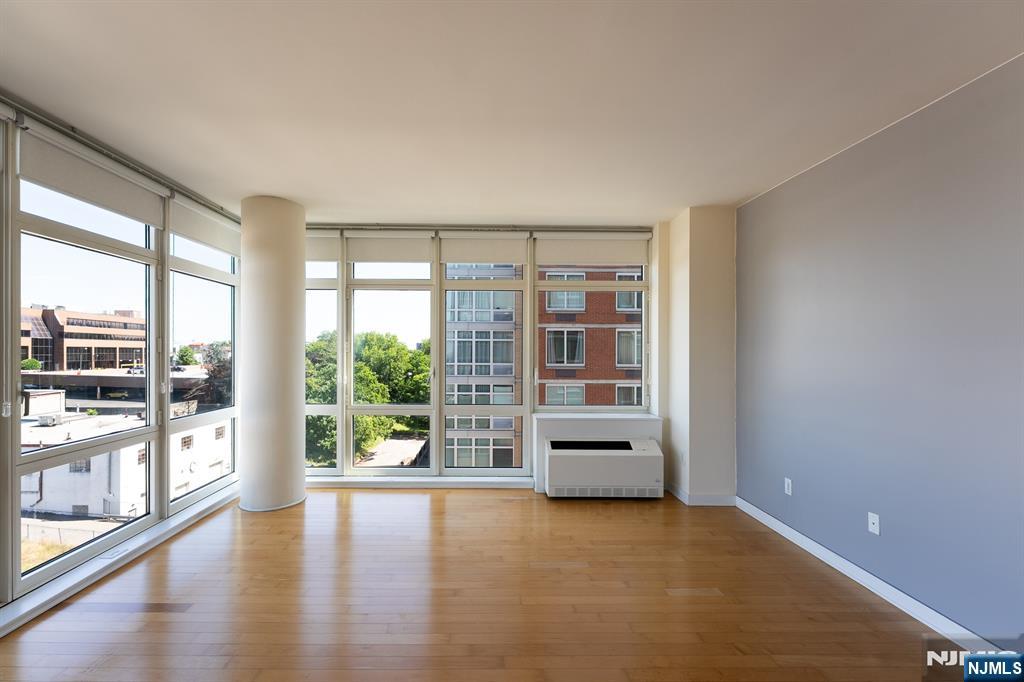 600 12th Street 609 - Photo 2