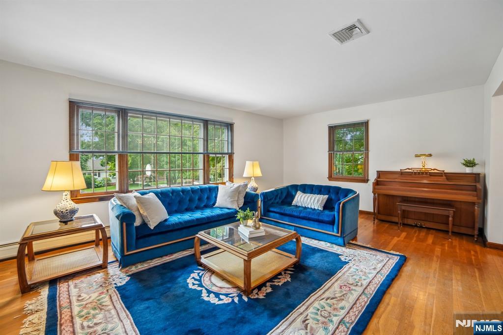 42 Collins Avenue - Photo 5