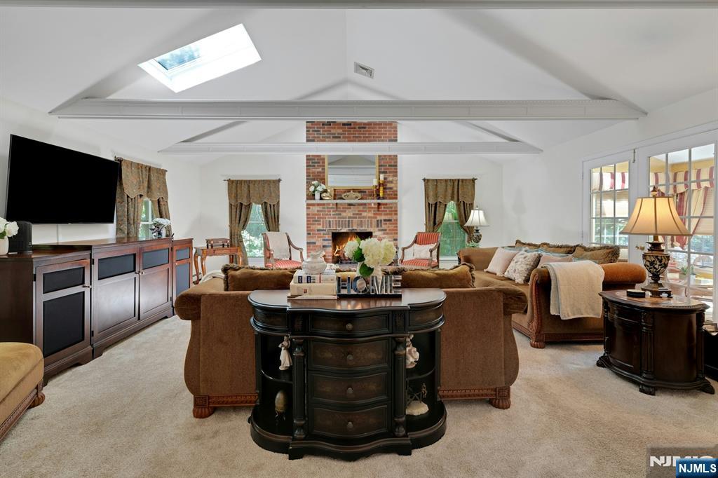 10 Moonshadow Court — photo 15