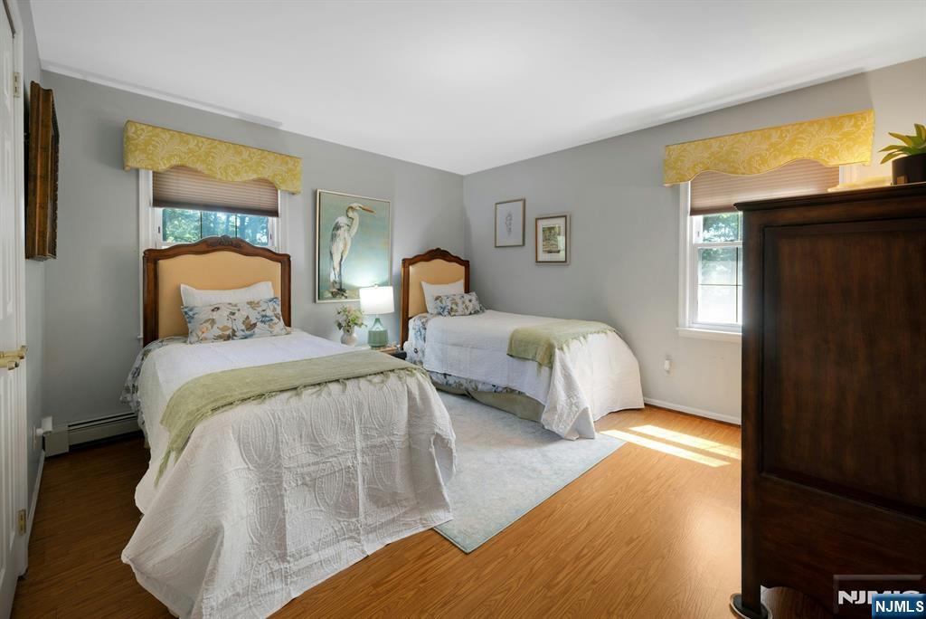 10 Moonshadow Court — photo 24