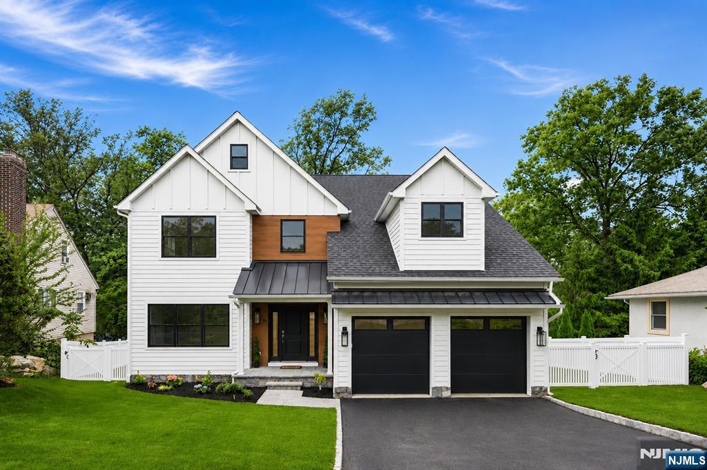 35 Sycamore Avenue - Photo 1