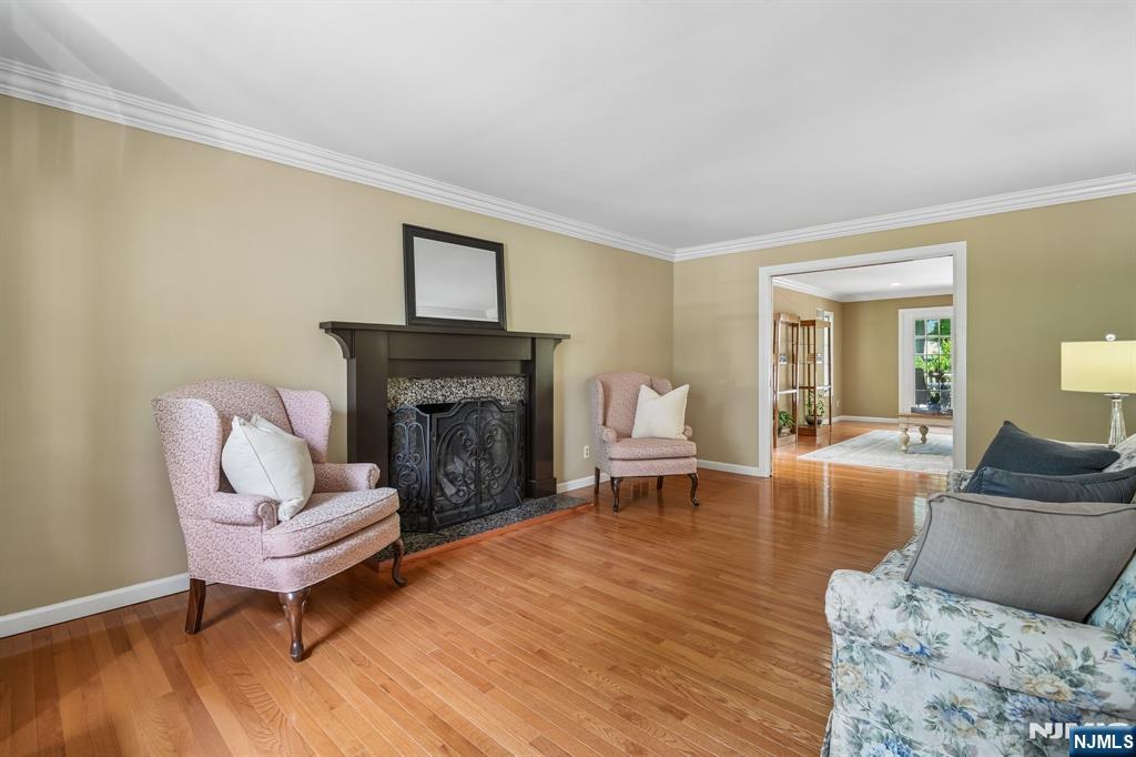 288 Wales Avenue — photo 10