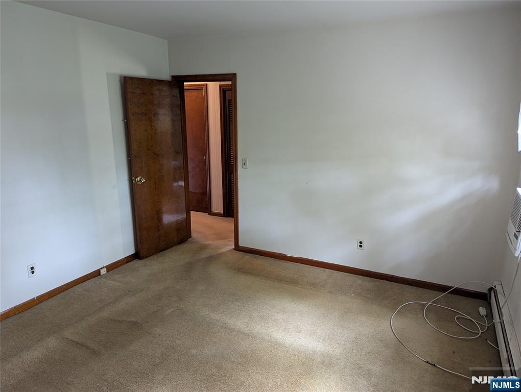 84 Oakdene Avenue — photo 17