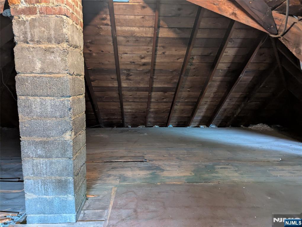 84 Oakdene Avenue — photo 21