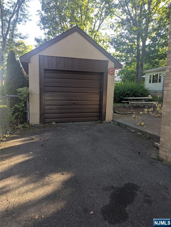 84 Oakdene Avenue — photo 24